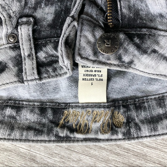 Red Rivet Jeans - Picture 5 of 5